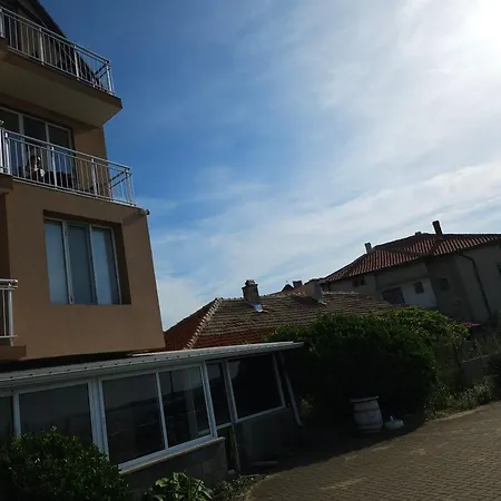 Di Mare بيت ضيافة