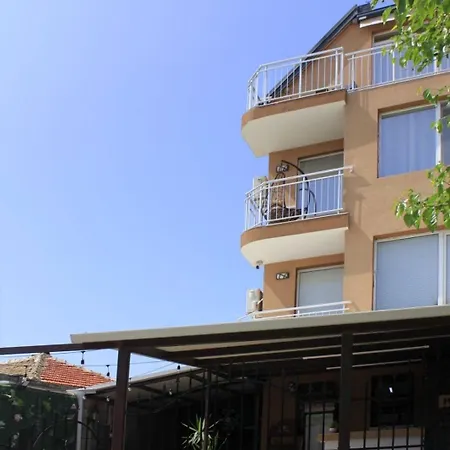 Di Mare بيت ضيافة 3*